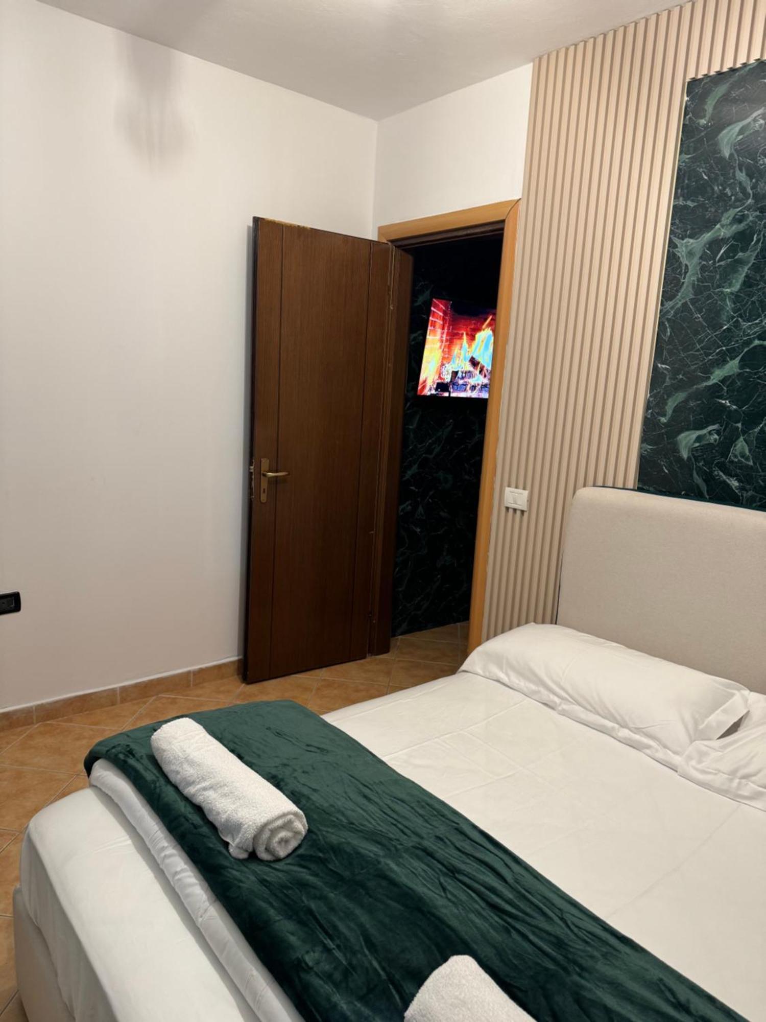 Front Superior Forest Apartment Durres